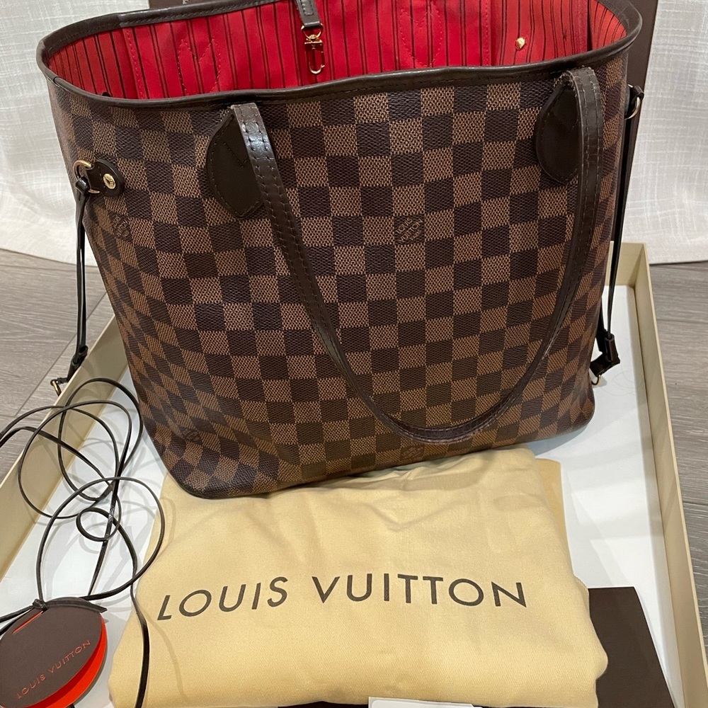 Louis Vuitton Neverfull MM